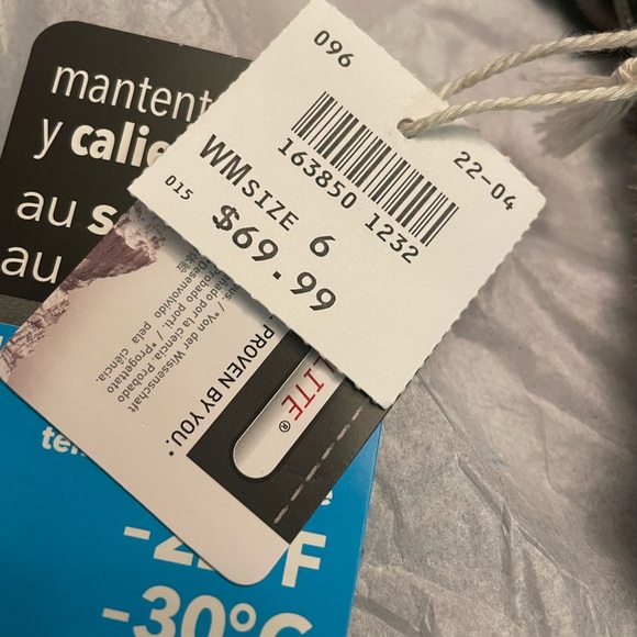 Women's Gray Winter Boots - Picture 5 of 11